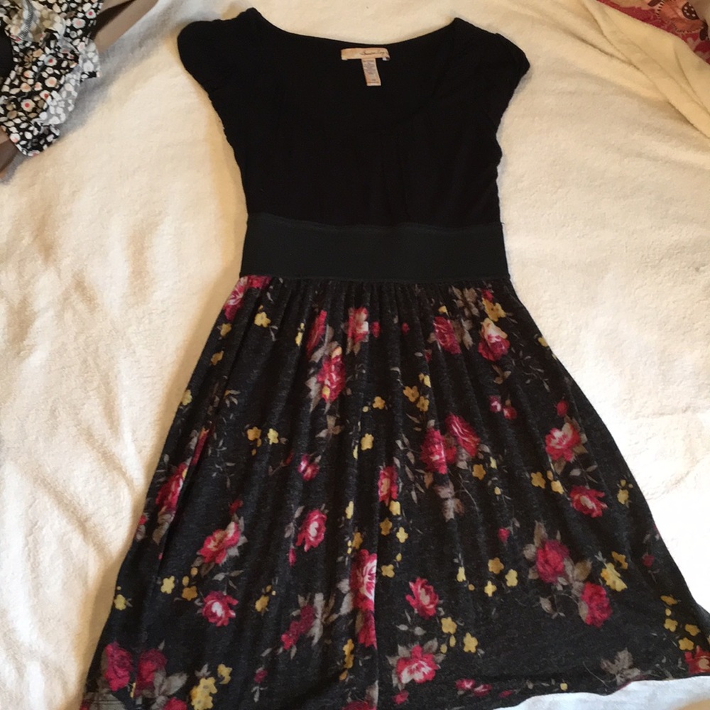 American rag floral dress elastic waist worn once - Picture 3 of 3